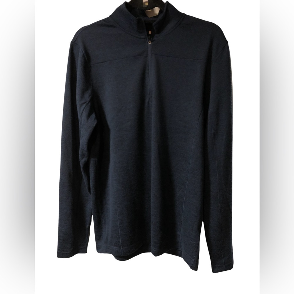 Swiss tech pull over sweater Sz M NWOT